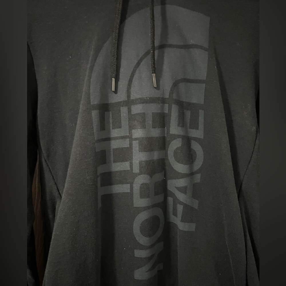 The North Face Sweatshirt
Womens Small
Black
